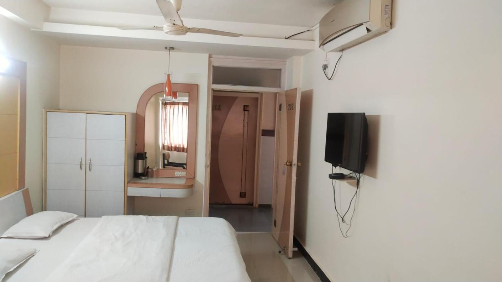 Hotel Vaishali Nashik Zewnętrze zdjęcie