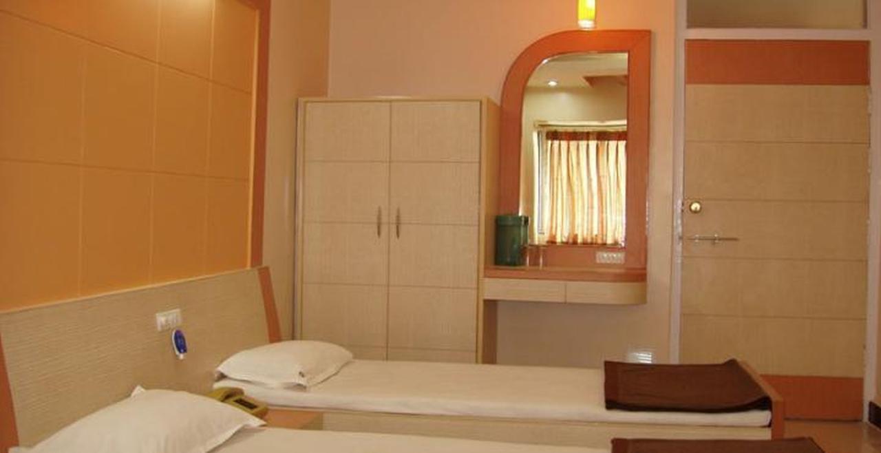 Hotel Vaishali Nashik Zewnętrze zdjęcie