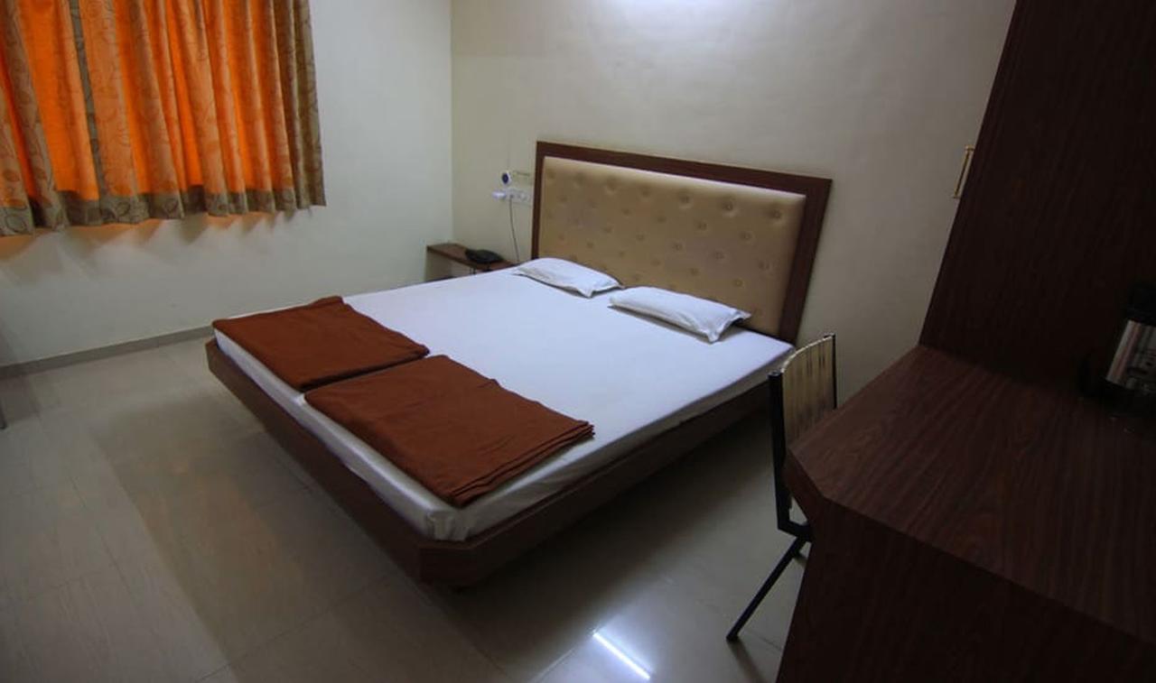 Hotel Vaishali Nashik Zewnętrze zdjęcie